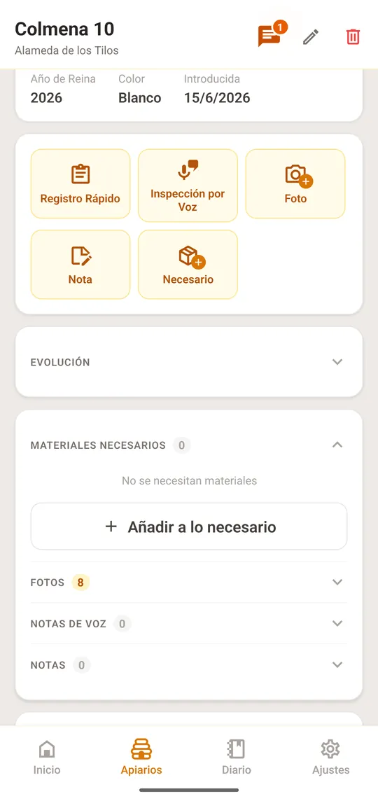 Abre una colmena desde «Apiarios» y toca la sección «Evolución»